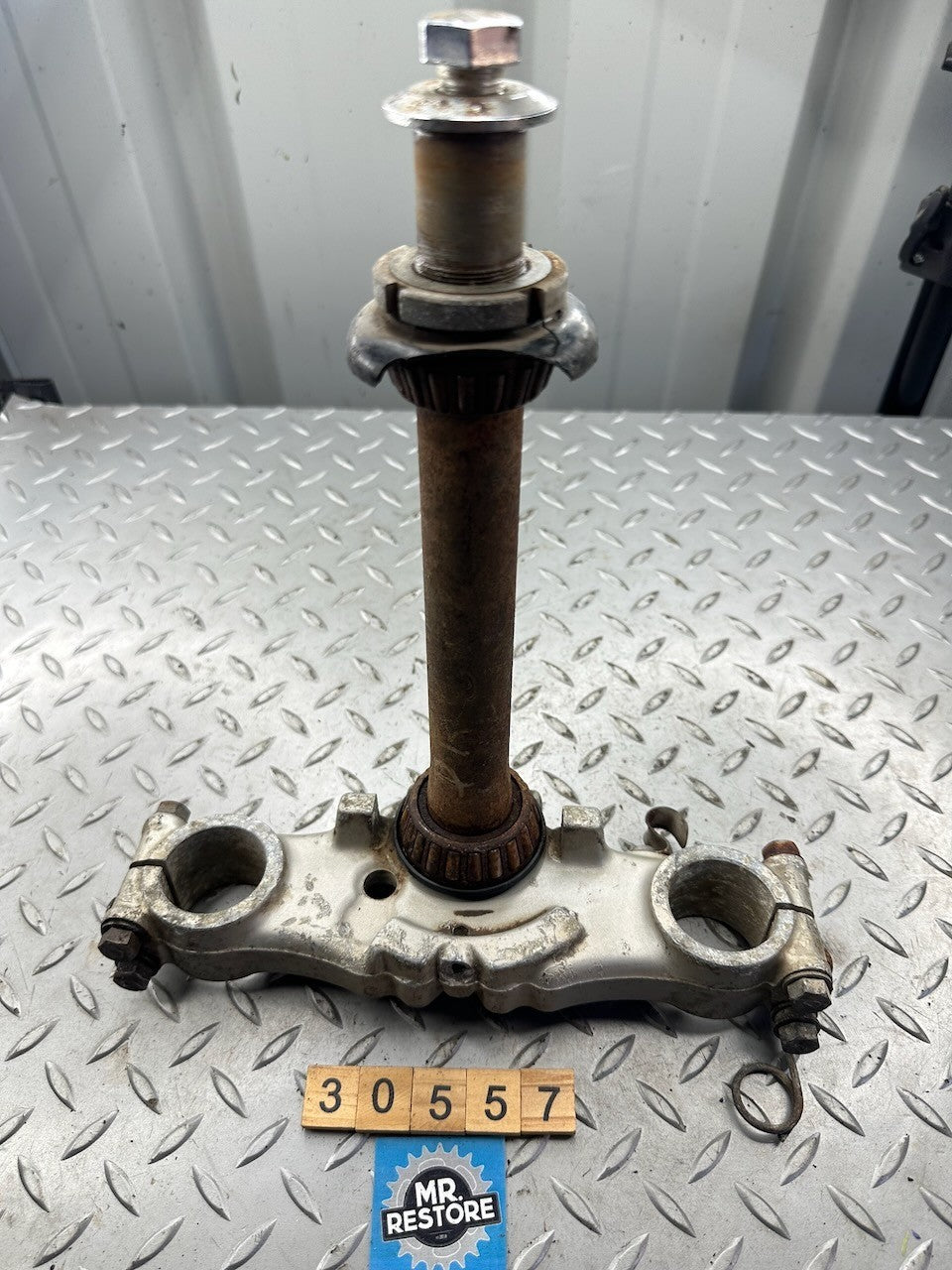 Suzuki SP500 81-83 DR500 83-85 Fork Clamp Triple Tree Stem 51410-37220-08C