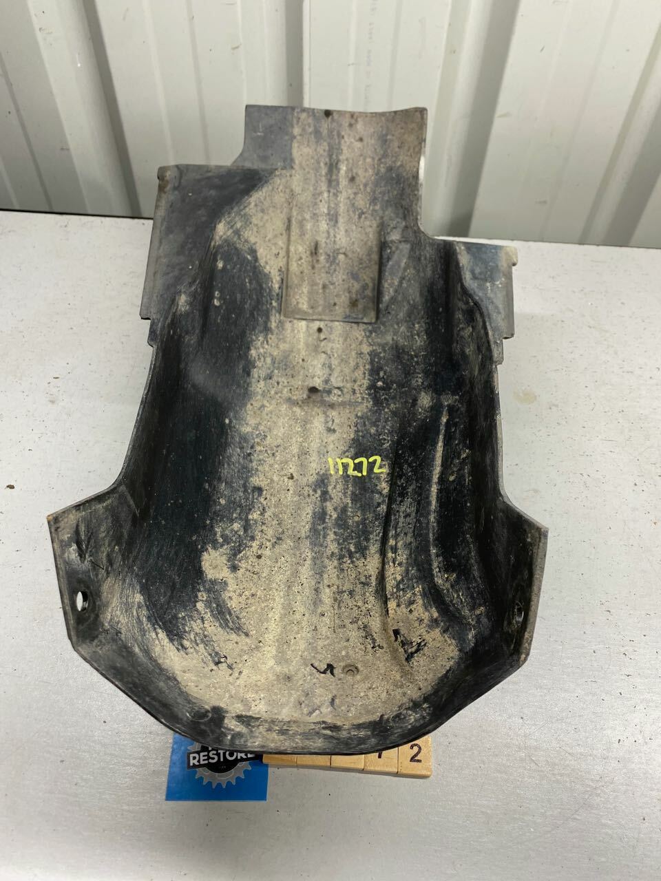 Kawasaki GPZ900R ZX900 GPZ750R Rear Fender Under Guard