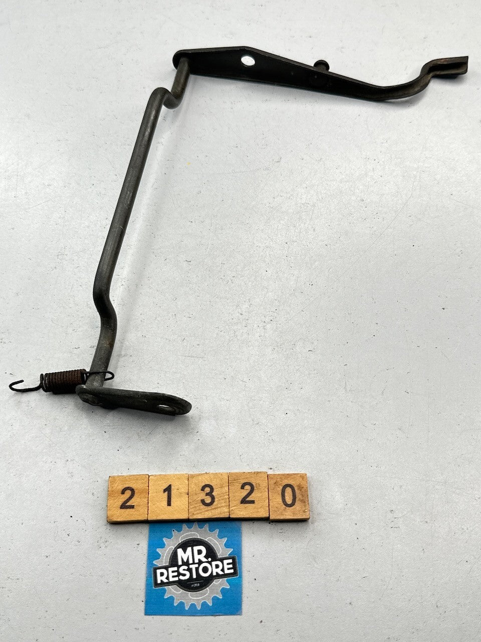 Kawasaki GPZ305 EX305 GPZ250 Belt Drive ER250 Z250 Seat Lock Latch Bracket