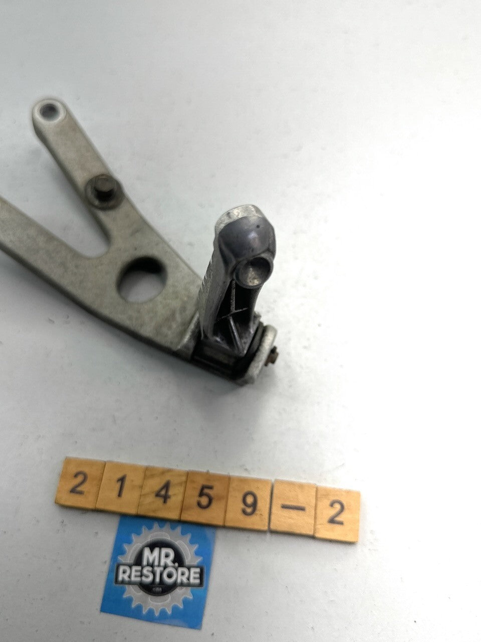 Yamaha TZR250 1KT 2MA Left Pillion Bracket & Footrest 1KT-2741L  1HX-27431