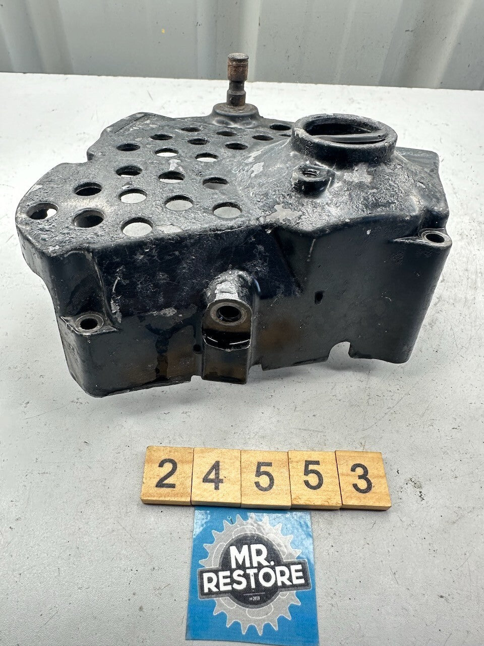 Suzuki GSX750 Katana Engine Sprocket Cover