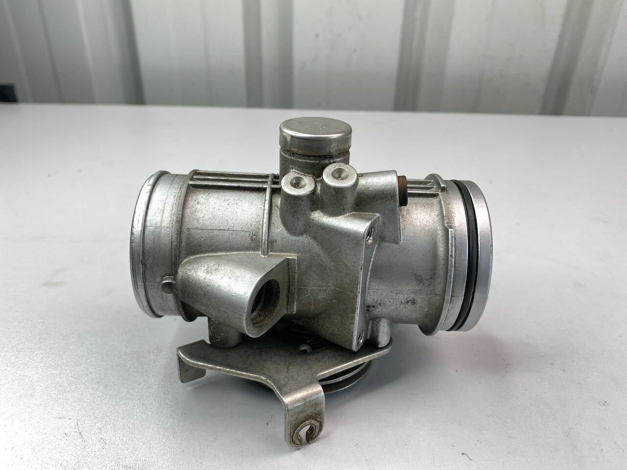 BMW R1100S R1150GS R1150RS R/H Throttle Body Butterfly R2S