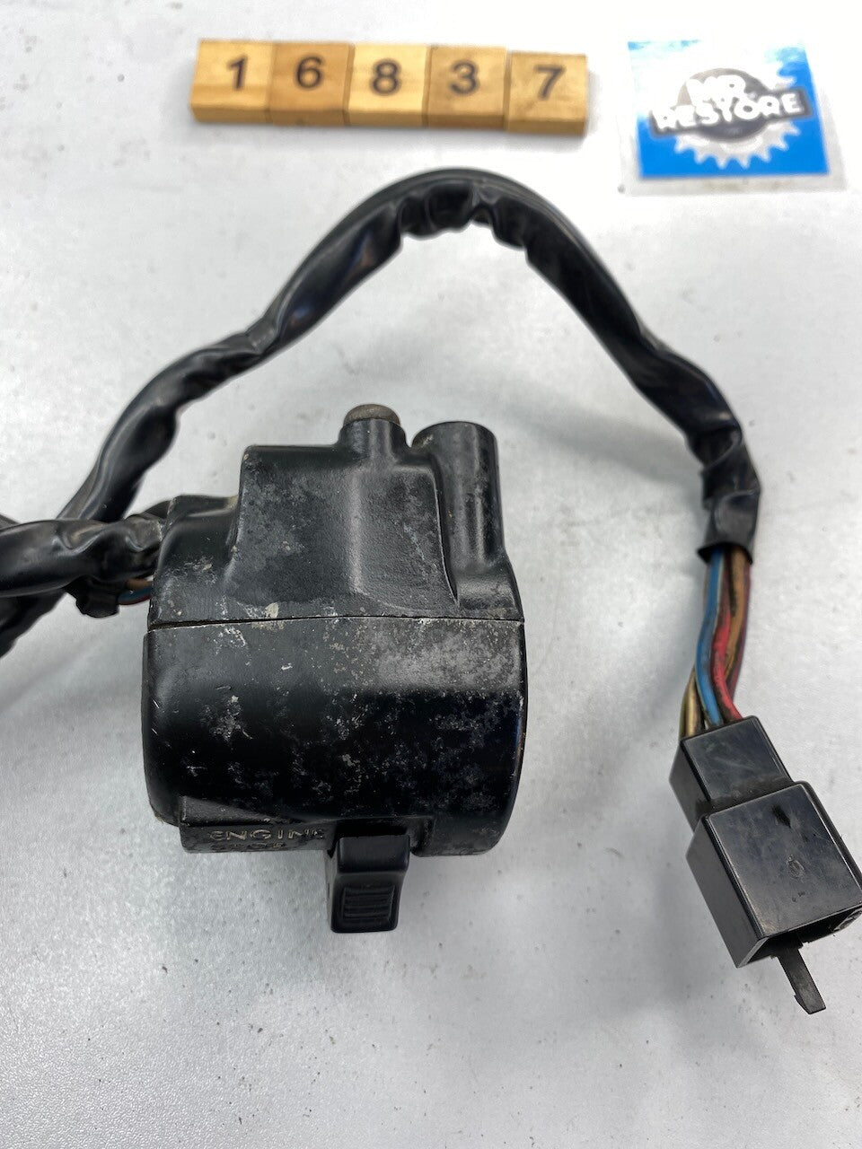Kawasaki GPZ250 Belt Drive R/H Handlebar Switch 