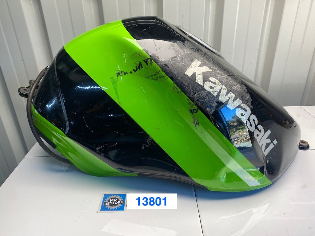 Kawasaki ZX6R 1999 Fuel Tank & Cap (no key)