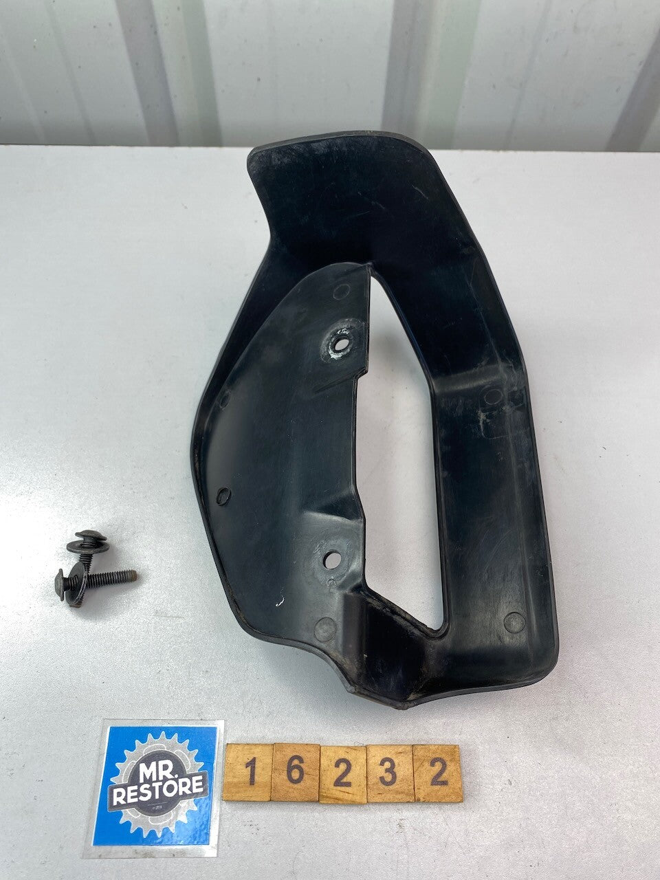 BMW R1100R R850R L/H Oil Radiator Guard 46 63 2 313 735
