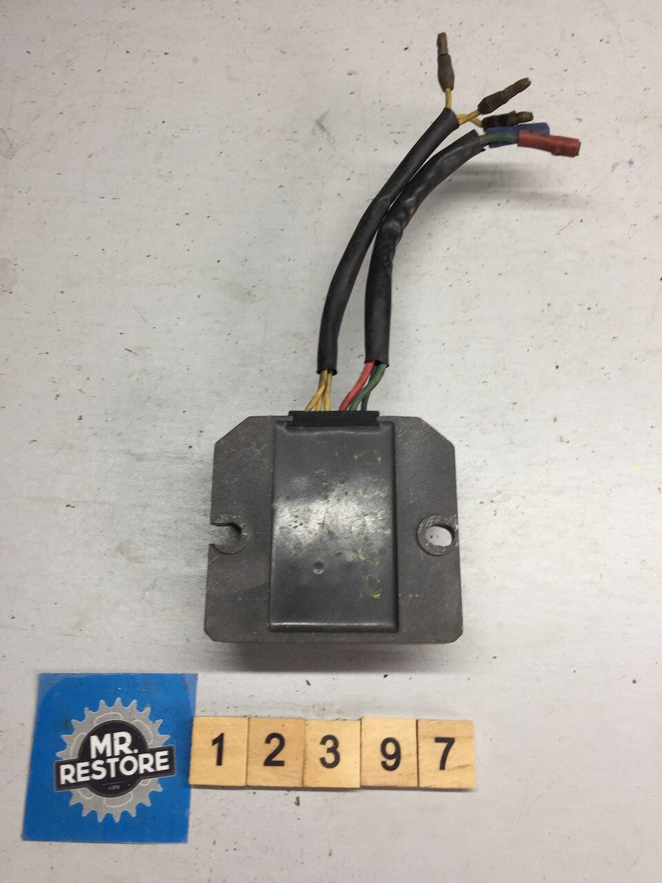 Honda CB400 CM400 Regulator Rectifier OEM