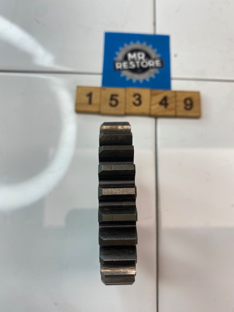 Suzuki RGV250 1989-96 1st Driven Gear (27T) 24311-12C02