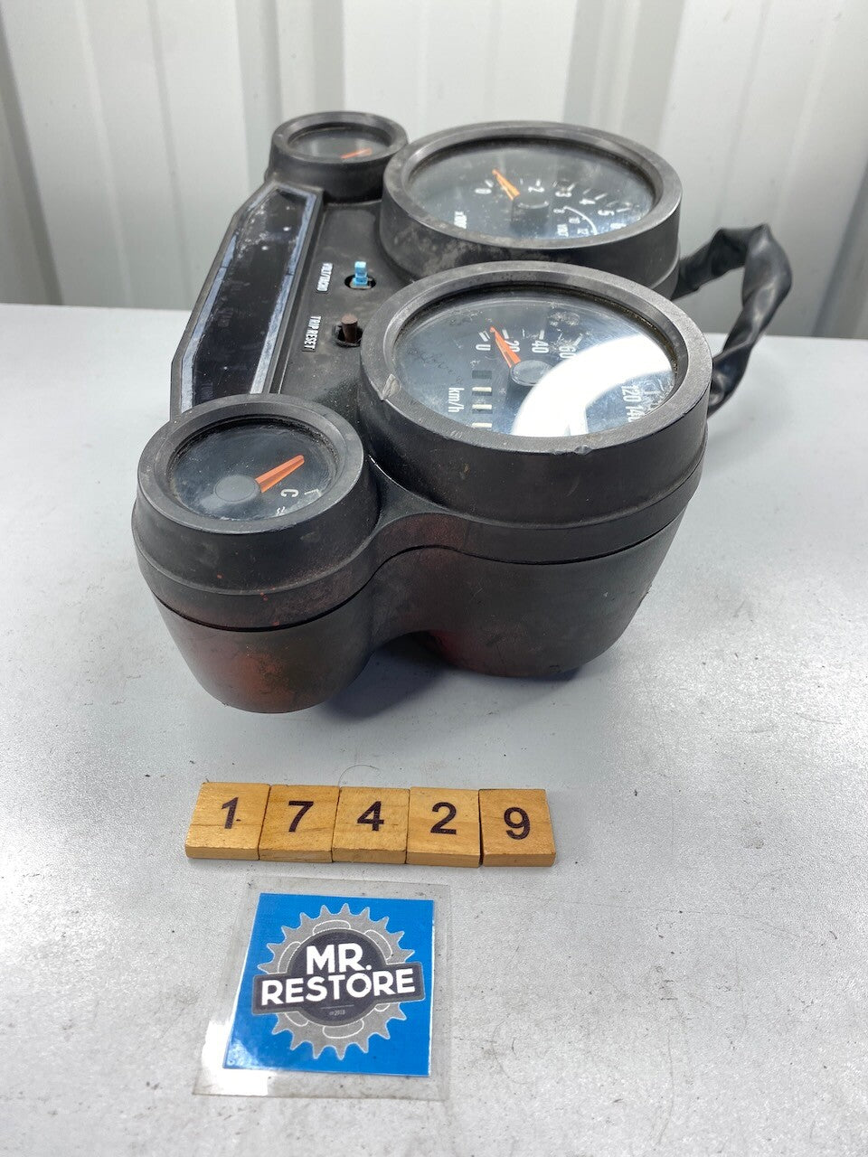 Kawasaki GPZ900R Dashboard Meters Instruments KMH Only 1150Ks showing
