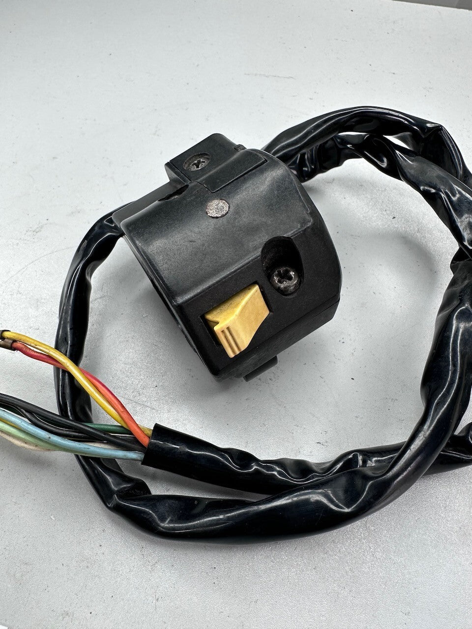 Suzuki RG500 GS500 RG400 L/H Handlebar Switch 37400-20A00