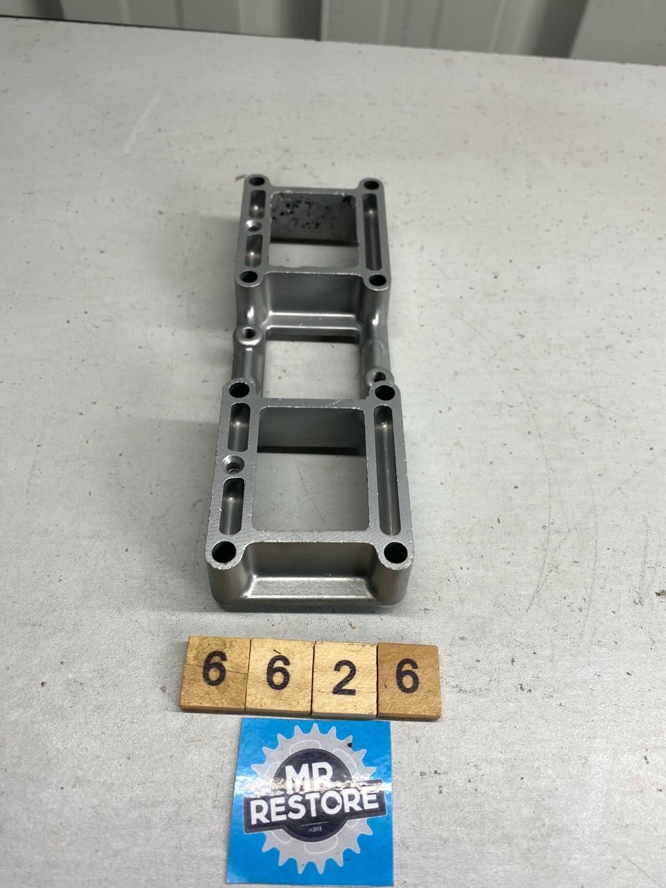 Yamaha RZ500 RD500LC RZV500R Intake Valve Seat - 47X-13661-00