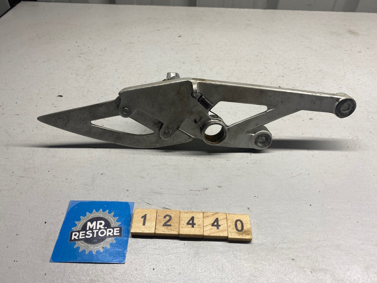 Megelli 250R R/H Rear Set & Foot Rest Assy.