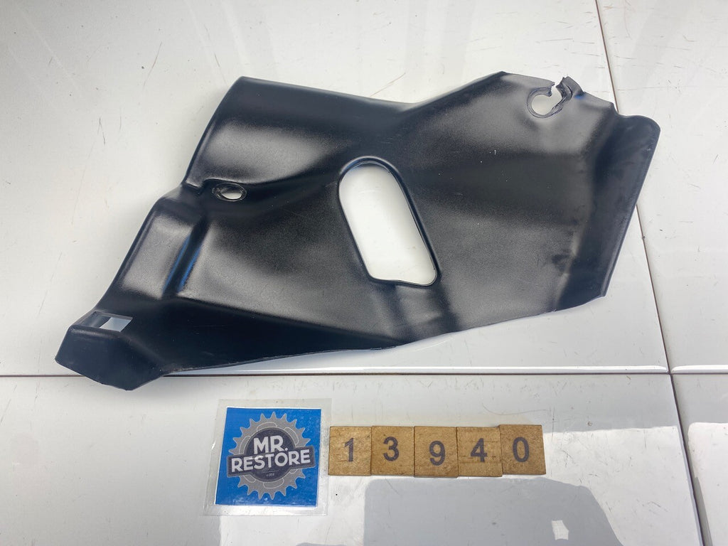 Triumph Tiger & Speed Triple 900 R/H Cowl 2300528-T0301
