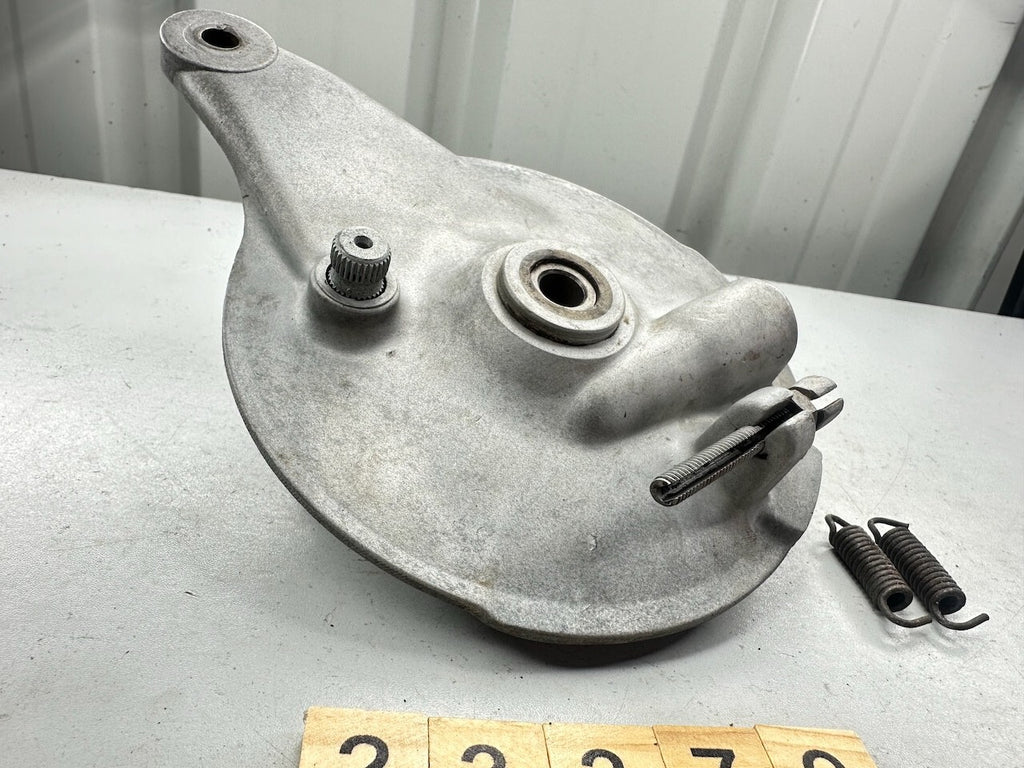 Yamaha V70 V80 V90 Front Brake Plate & Speedo Drive