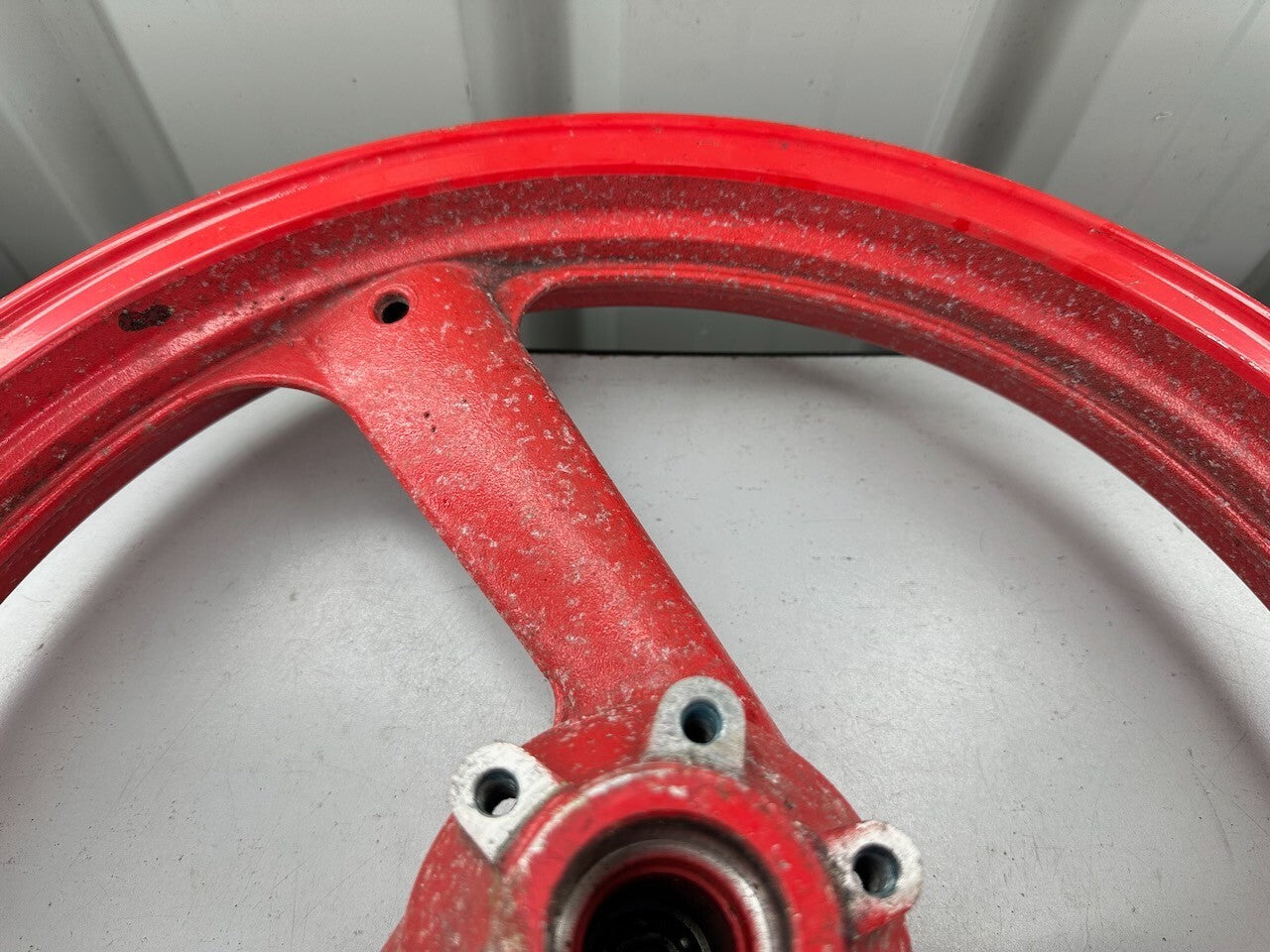 Yamaha TZR250 1KT 2MA Front Wheel 17 x 2.15 (F-33)