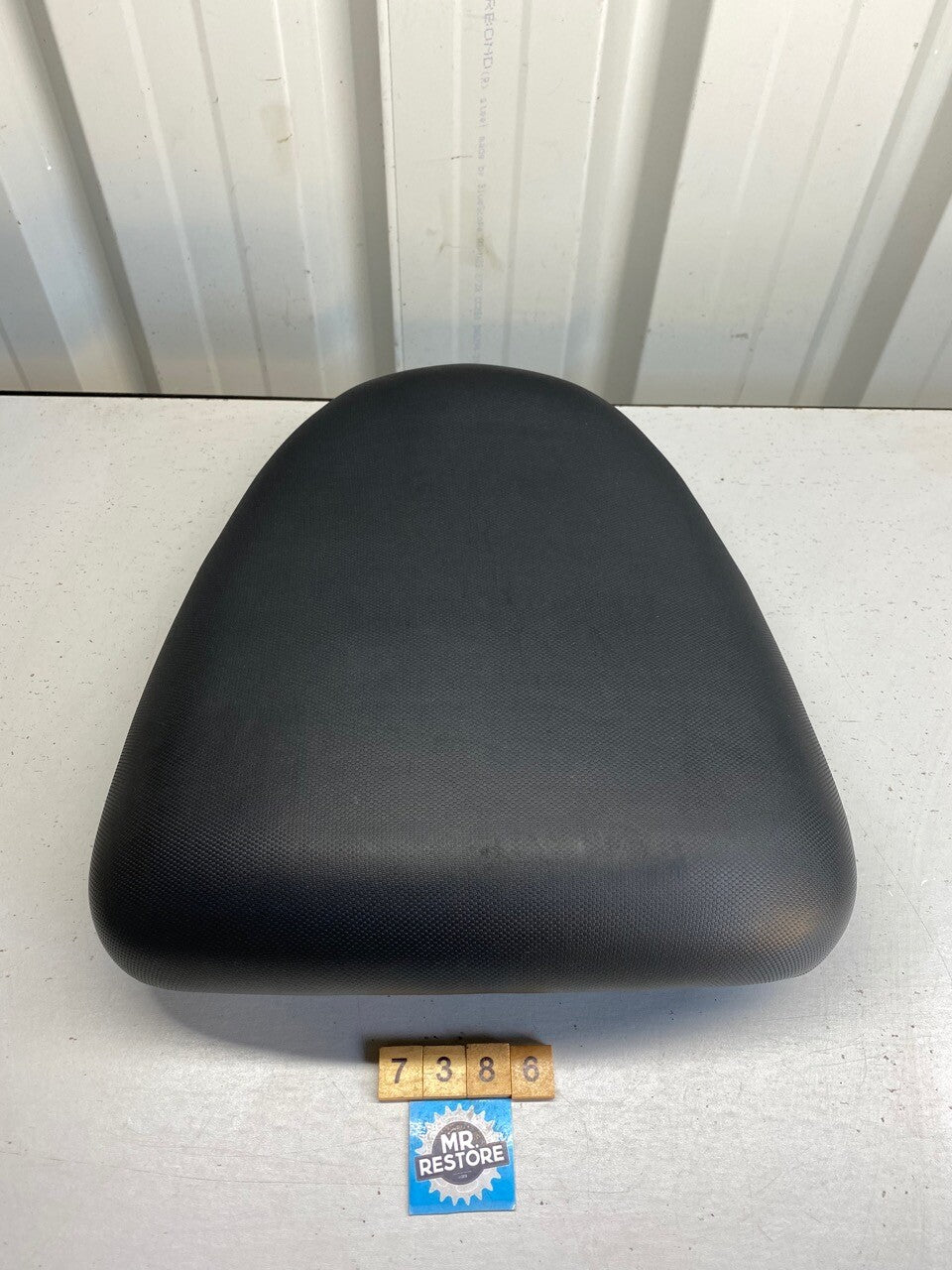 Suzuki GSXR1300 Hayabusa Pillion Seat in VGC