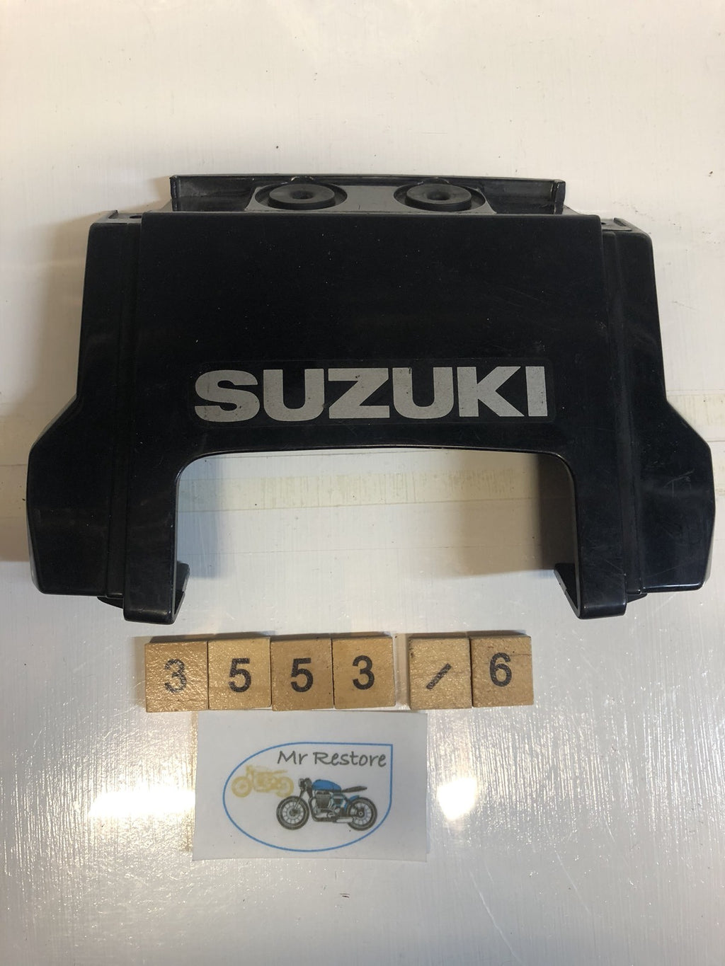 Suzuki RGV250 K REAR TAIL LIGHT COVER COWL 47311-12C0 OEM Genuine (5 available)