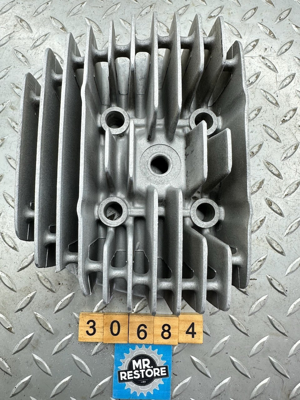 Kawasaki KH500 H1 Mach III Left & Right Cylinder Head 11001-064-80