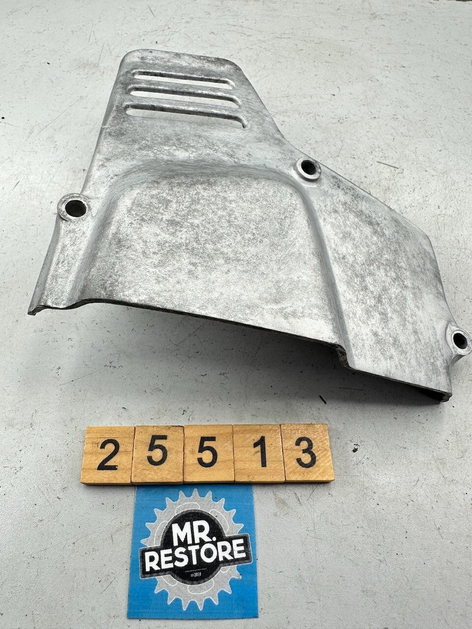 Honda CB200 '74-76' CL200 '74' Drive Chain Engine Sprocket Cover 11661-354