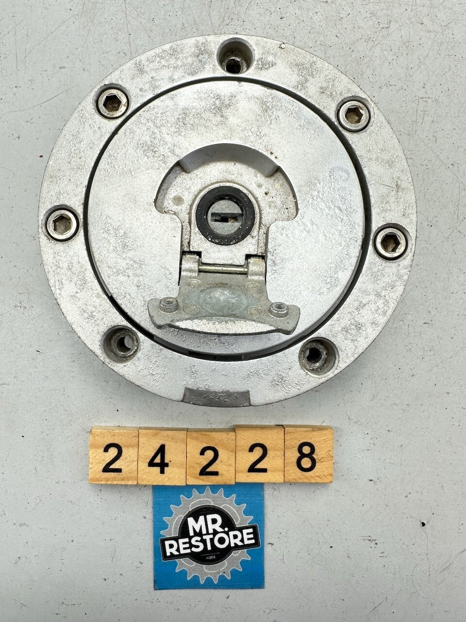 Honda CBR1100XX CBR900RR CBR600 CB1300 CB1000 VTR1000 OEM Fuel Tank Cap (no key)