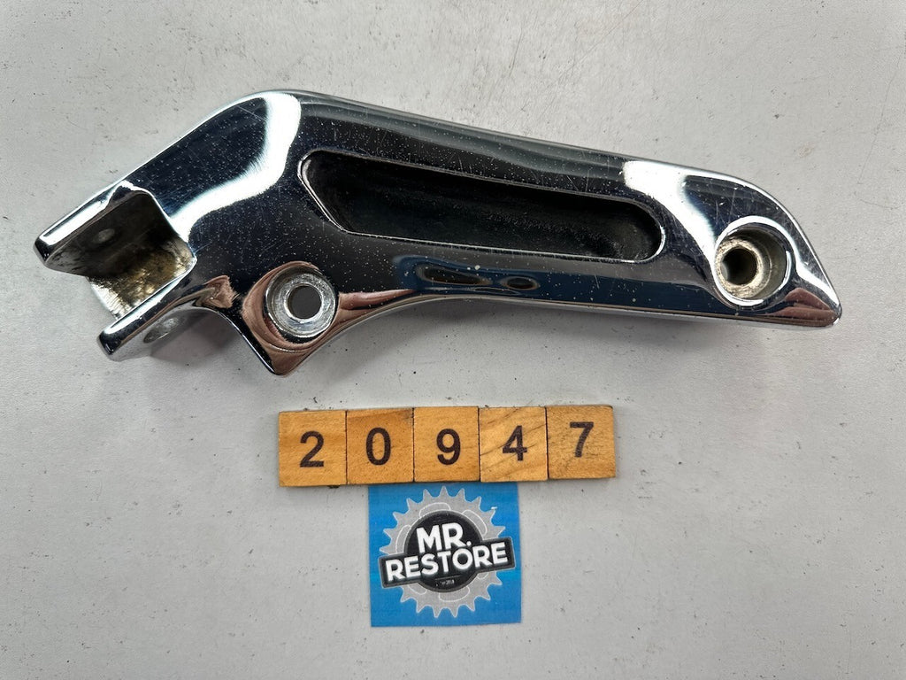 Yamaha XV1100 XV1000 XV750 Virago Pillion L/H Foot Rest Peg Bracket 1RM-27430-01