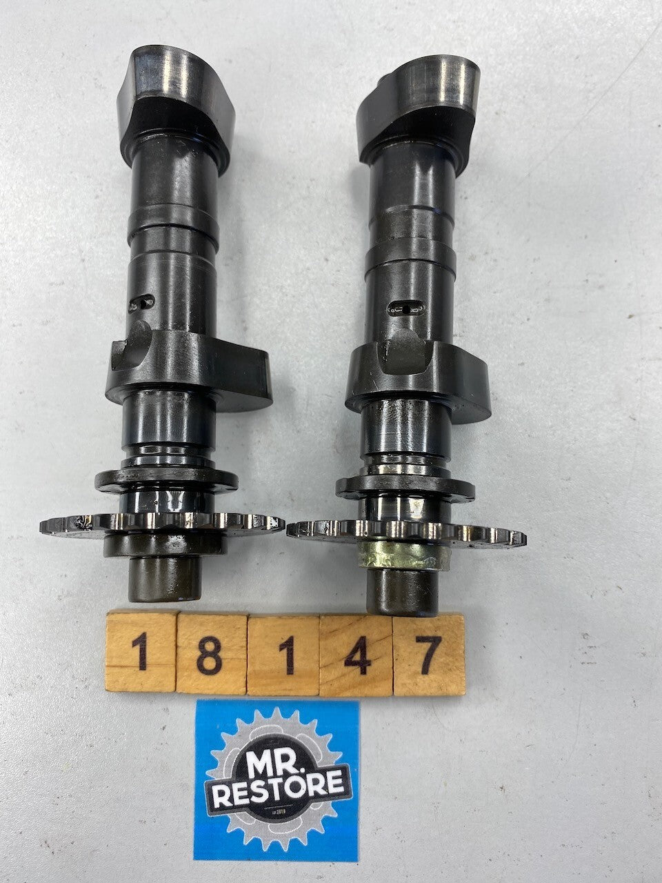 BMW R1200GS R1200RT R1200R R/H Camshafts 11317726740  11317726741