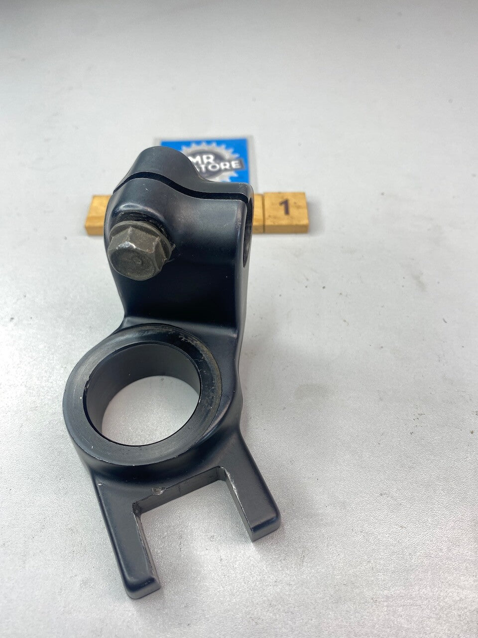 Kawasaki GPZ1100 ZX R/H Handlebar Mount 32mm