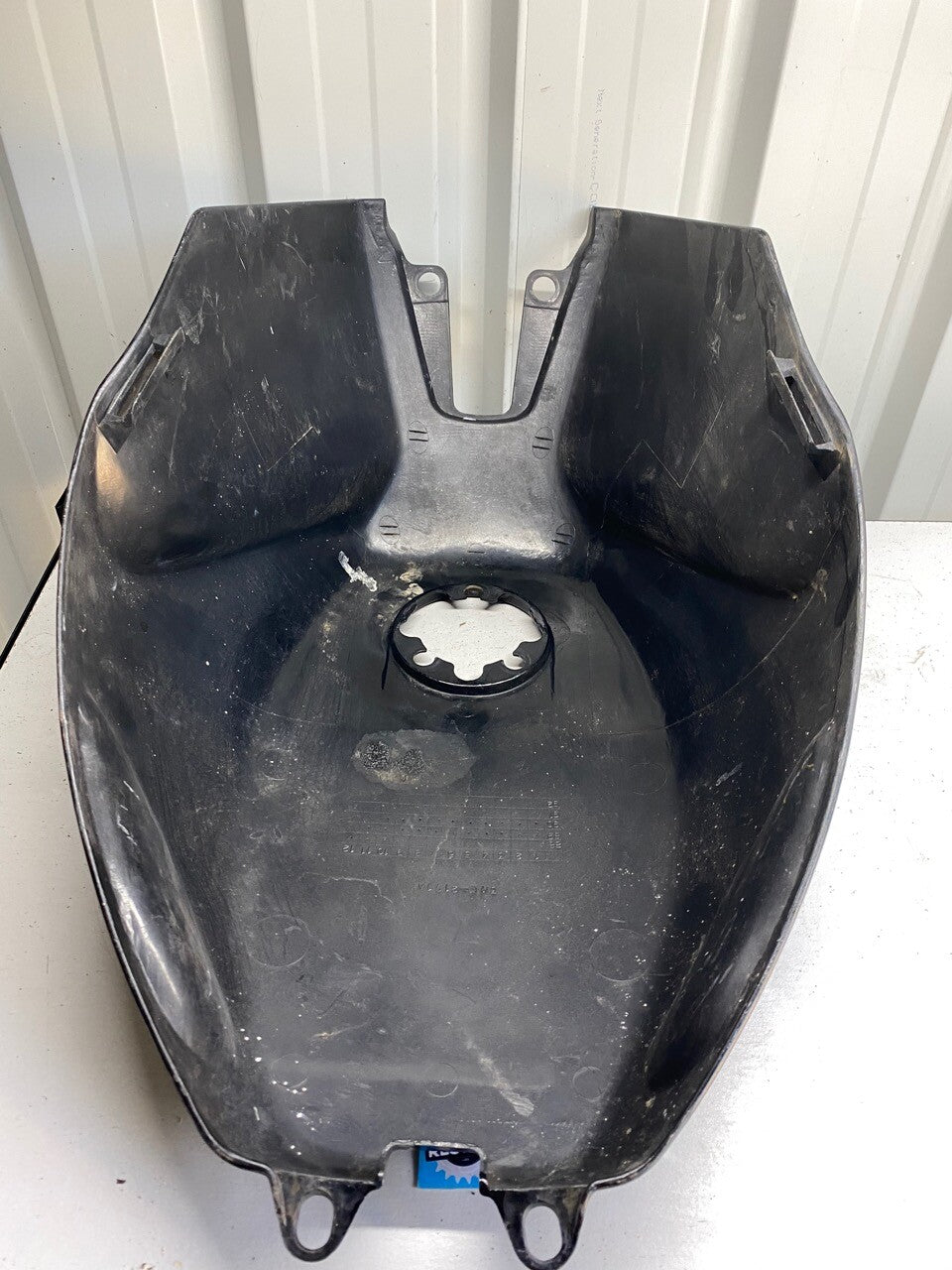 Yamaha FZR600 1989-1993 Fuel Tank Cover Genuine 3HE-2171
