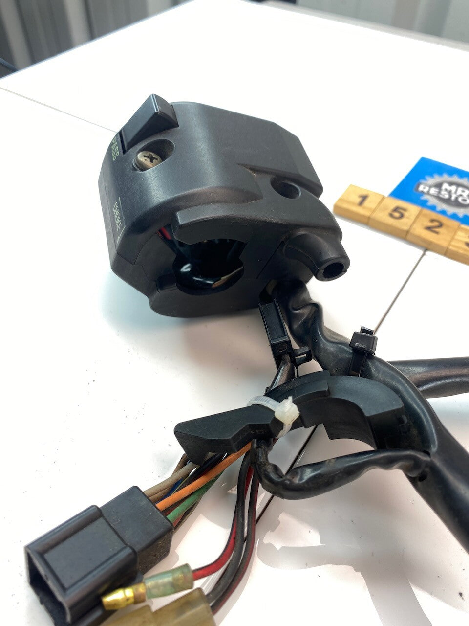 Kawasaki GPX250 L/H Handle Bar Switch & Choke Lever - Hi Lo Turn Horn