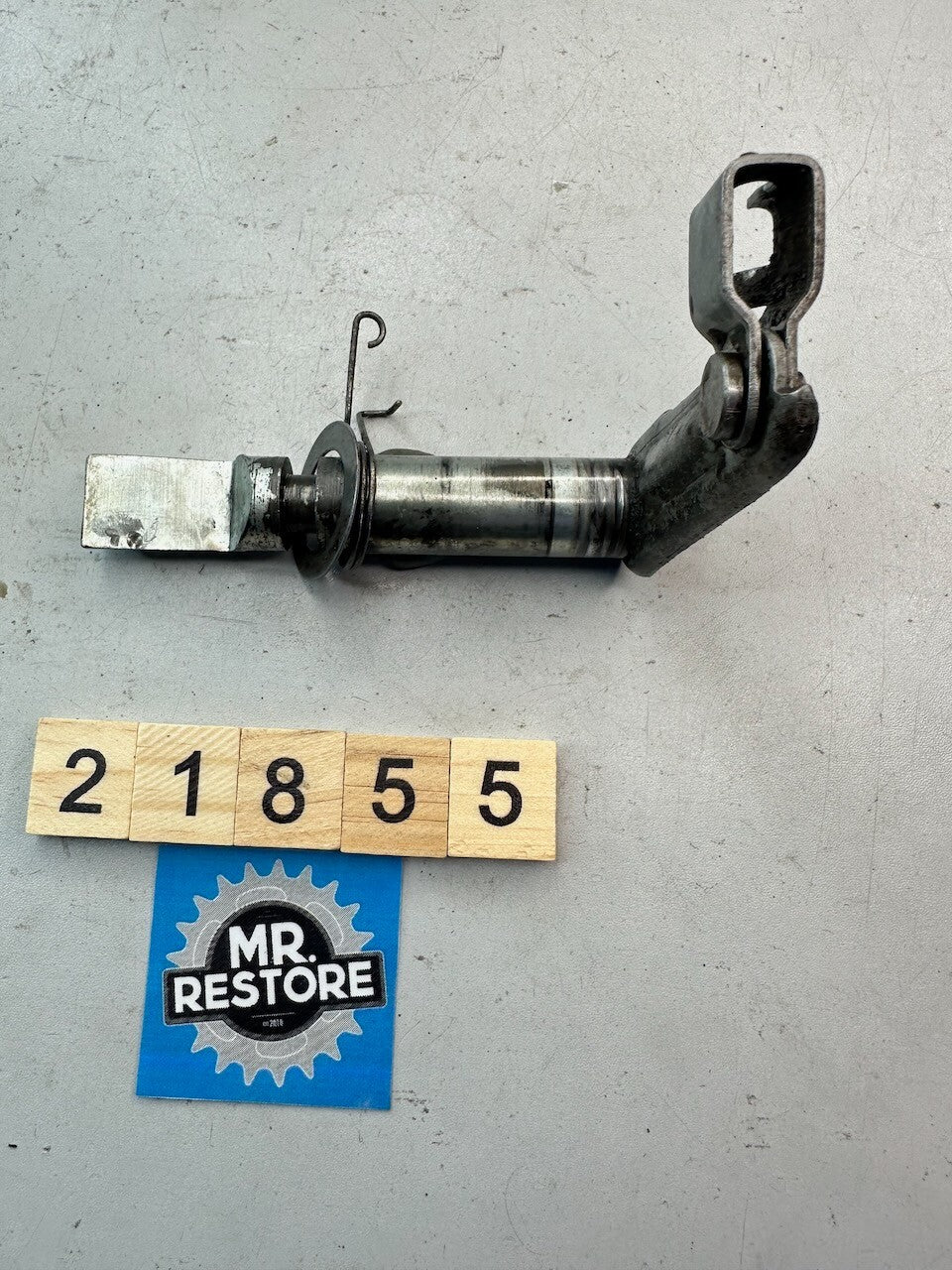 Yamaha TY250 DT360 DT250 SC500 MX400 MX250 Push Lever Axle 434-16382-01