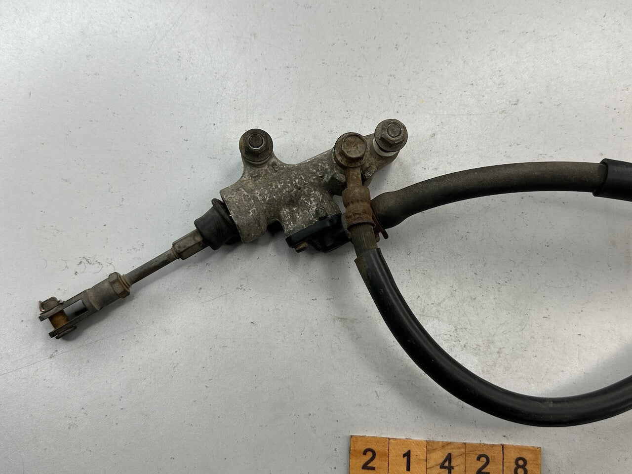 Yamaha TZR250 1986-88 1KT 2MA R1-Z Rear Master Cylinder & Reservoir 1KT-25850-50