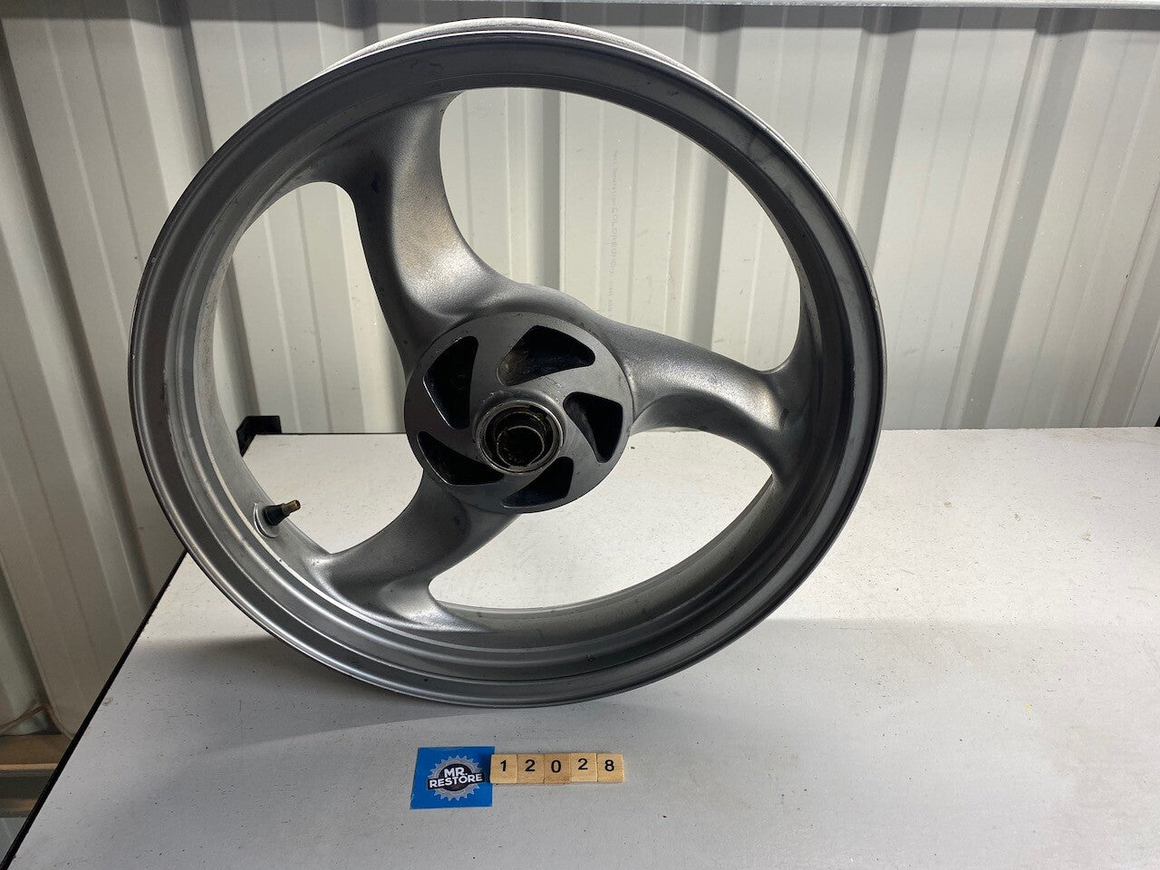 Kawasaki ZR250 Balius Front Wheel Rim 17 x 3.00 41073-1567-DH