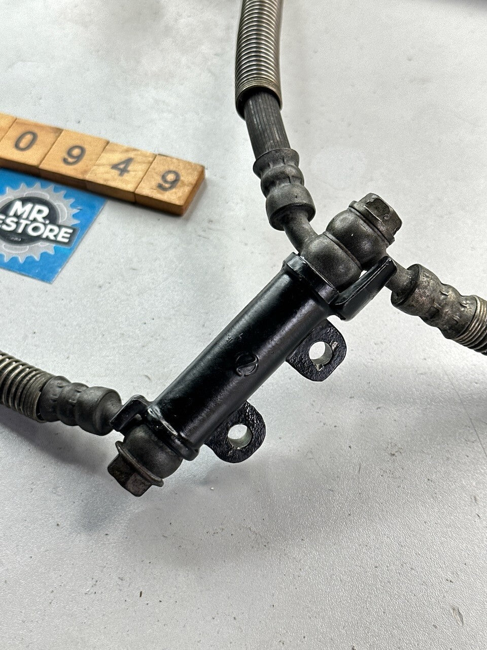 Yamaha XV1100 XV750 XV700 Virago Front Brake Hoses & Joint
