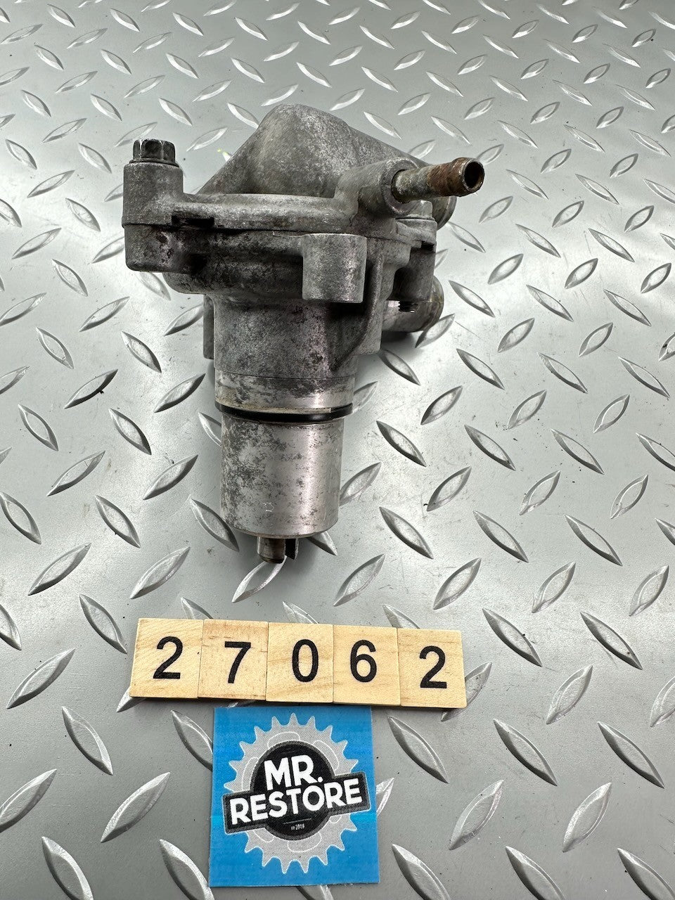 Honda CBR250RR CBR250R MC22 MC19 Water Pump 19200-KY1  19200-KY1-000
