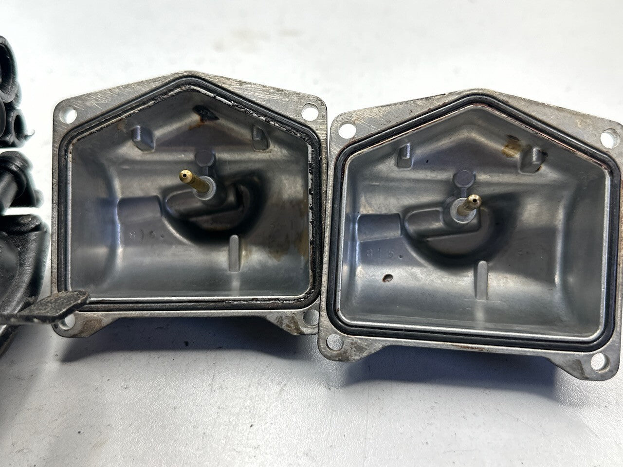 Kawasaki GPZ305 EX305 GPZ250 Belt Drive Keihin Carburettors Carbs 16001-1810