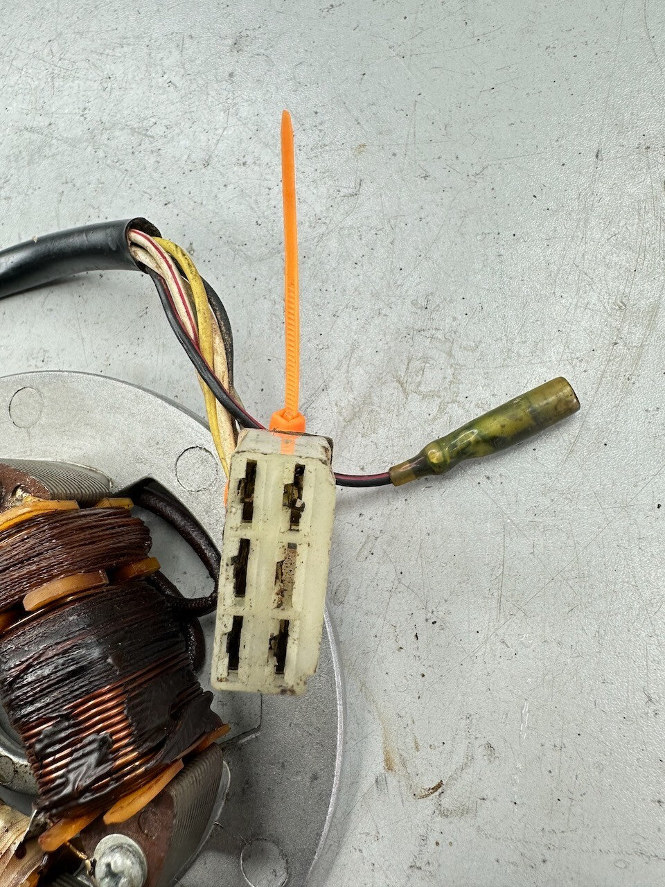 Yamaha V90 T 1982 OEM Generator Stator