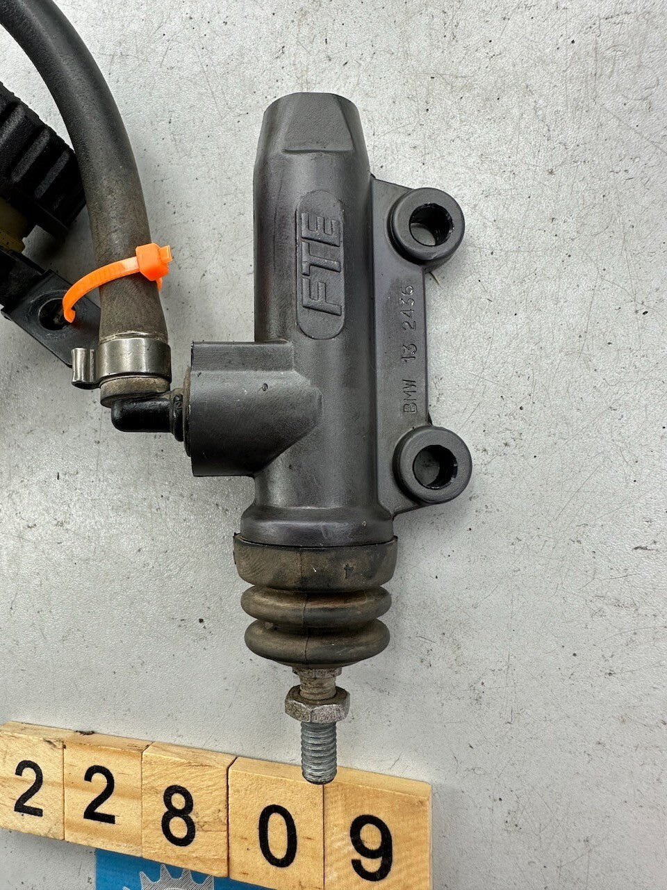 BMW R1200GS ADV '05-13' R1200GS '02-12' Rear Brake Master Cylinder & Reservoir
