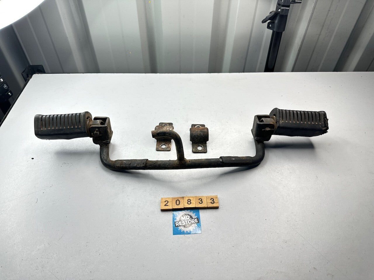Kawasaki Z250 KZ250 Riders Foot Rest Pegs, Bar & Brackets 34003-1058