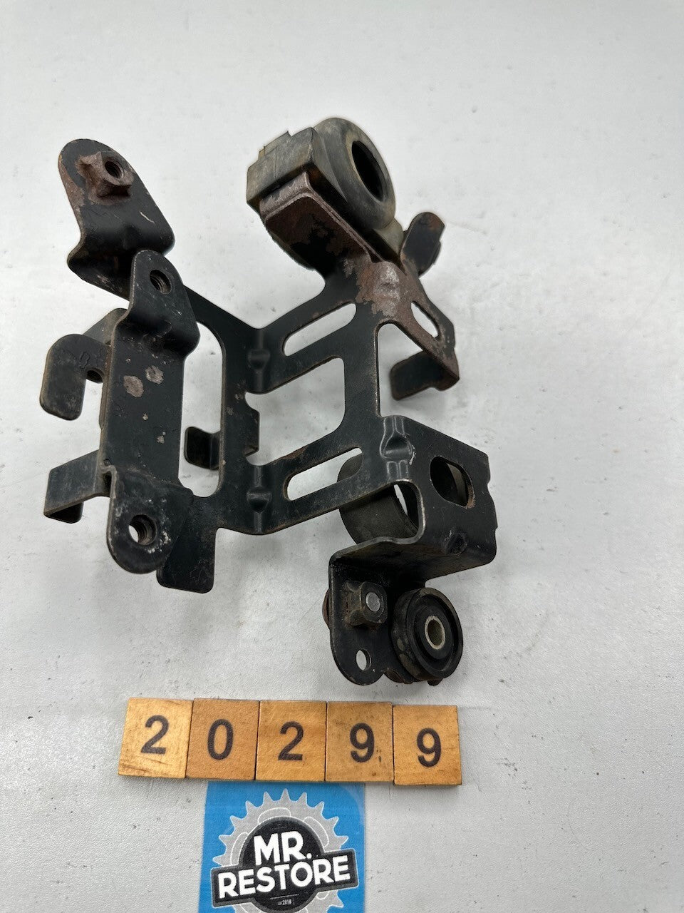 Kawasaki GPZ1100 KZ1000 Z1000 KZ750 Z750 Electro Base Bracket Holder 11034-1669