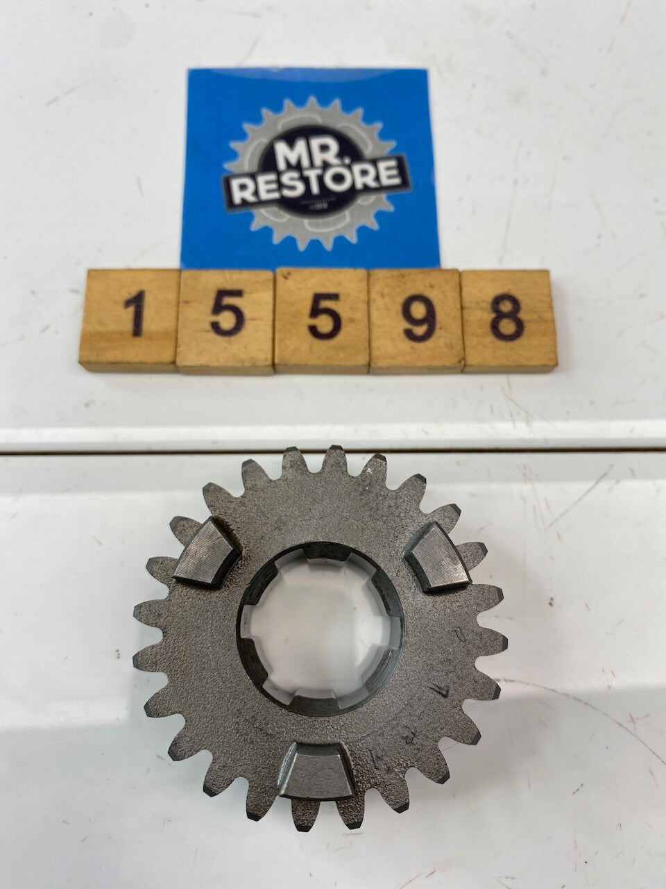 Yamaha RD400 C D E F -  6th Gear Wheel 521-17261