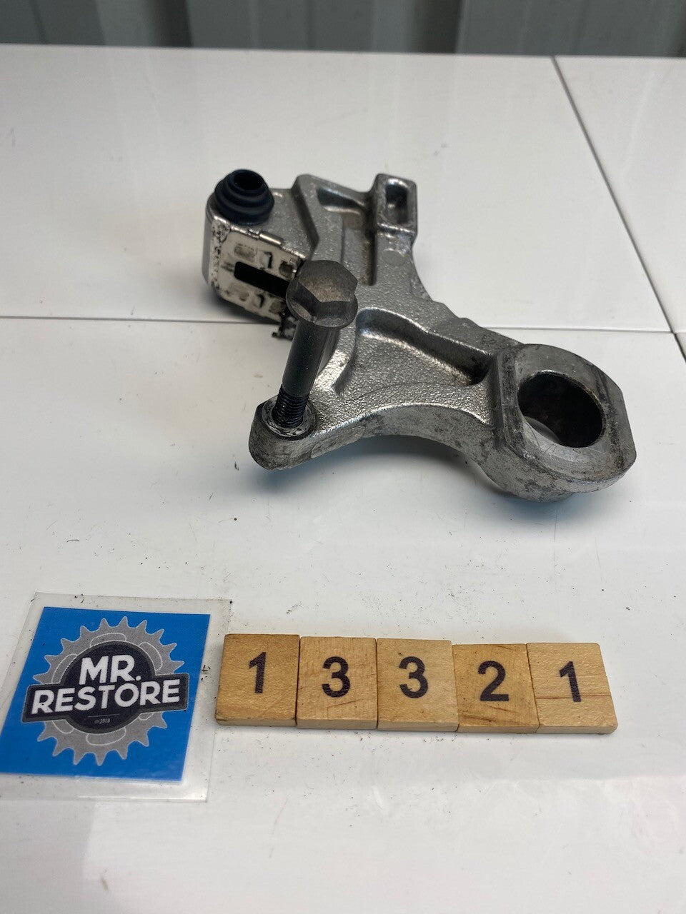 Honda CBR900RR 929 Fireblade Rear Caliper Mounting Bracket - 43110-MCJ-006