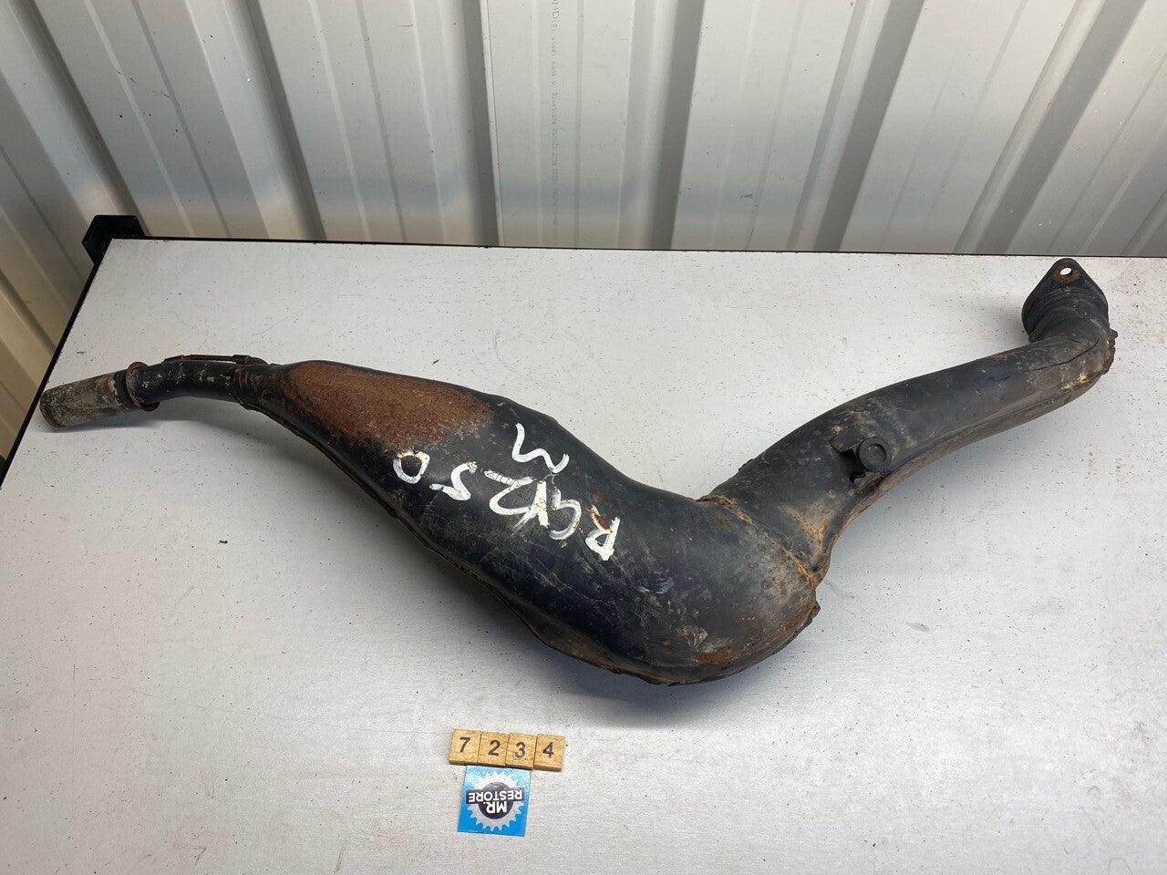 Suzuki RGV250 Original Exhaust Pipe OEM 22D1-1R