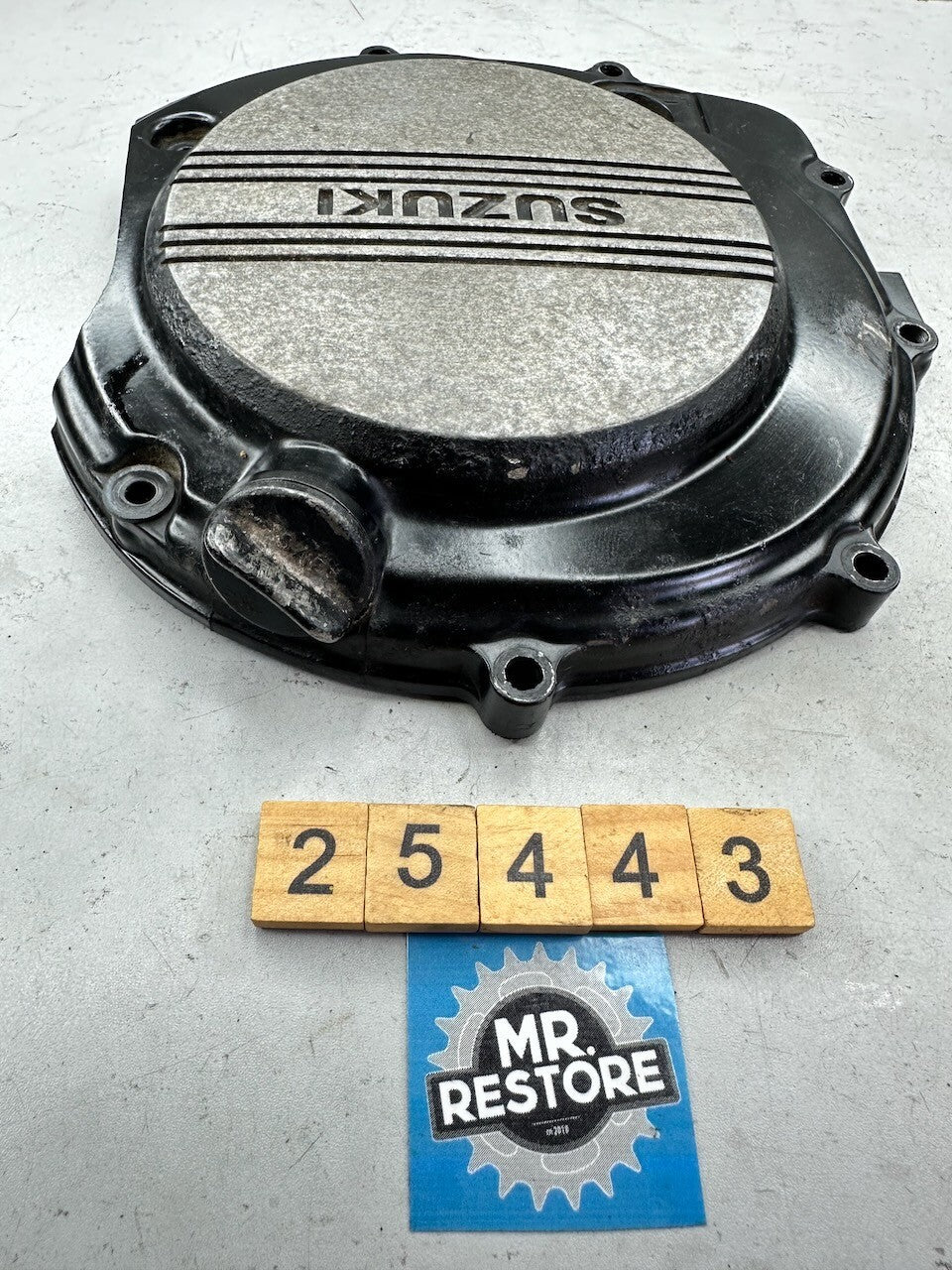 Suzuki GSX250 FW Clutch Cover