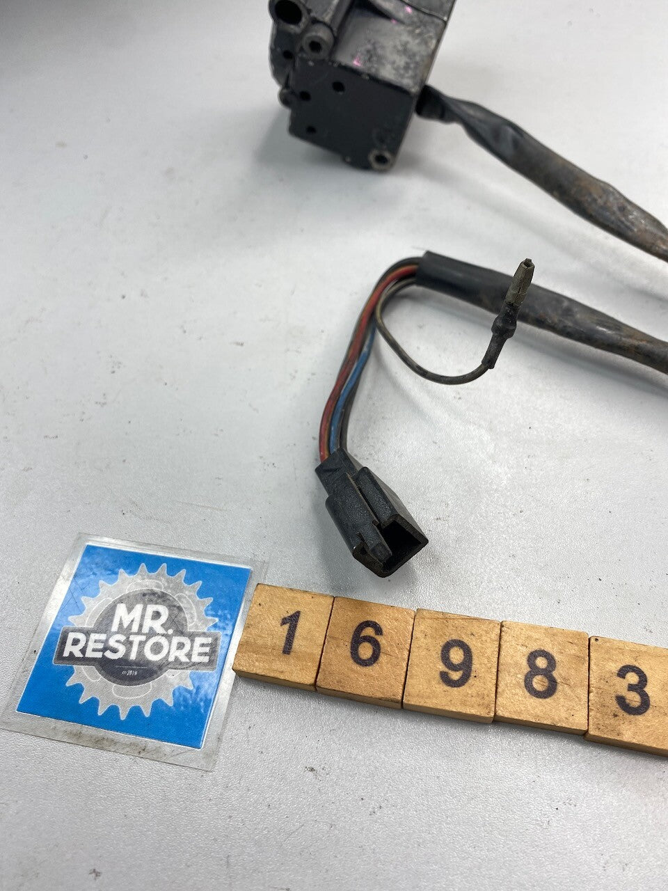 Yamaha TZR250 OEM L/H Handlebar Switch 