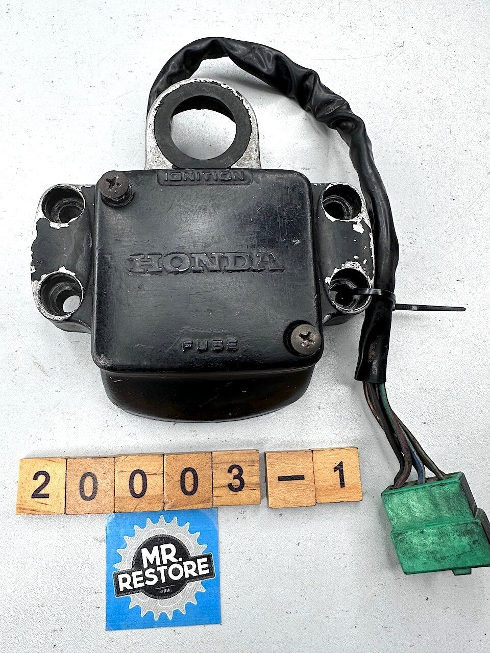 Honda CX500 1979-81 Fuse Box, Case & Lid 38400-449  53131-415