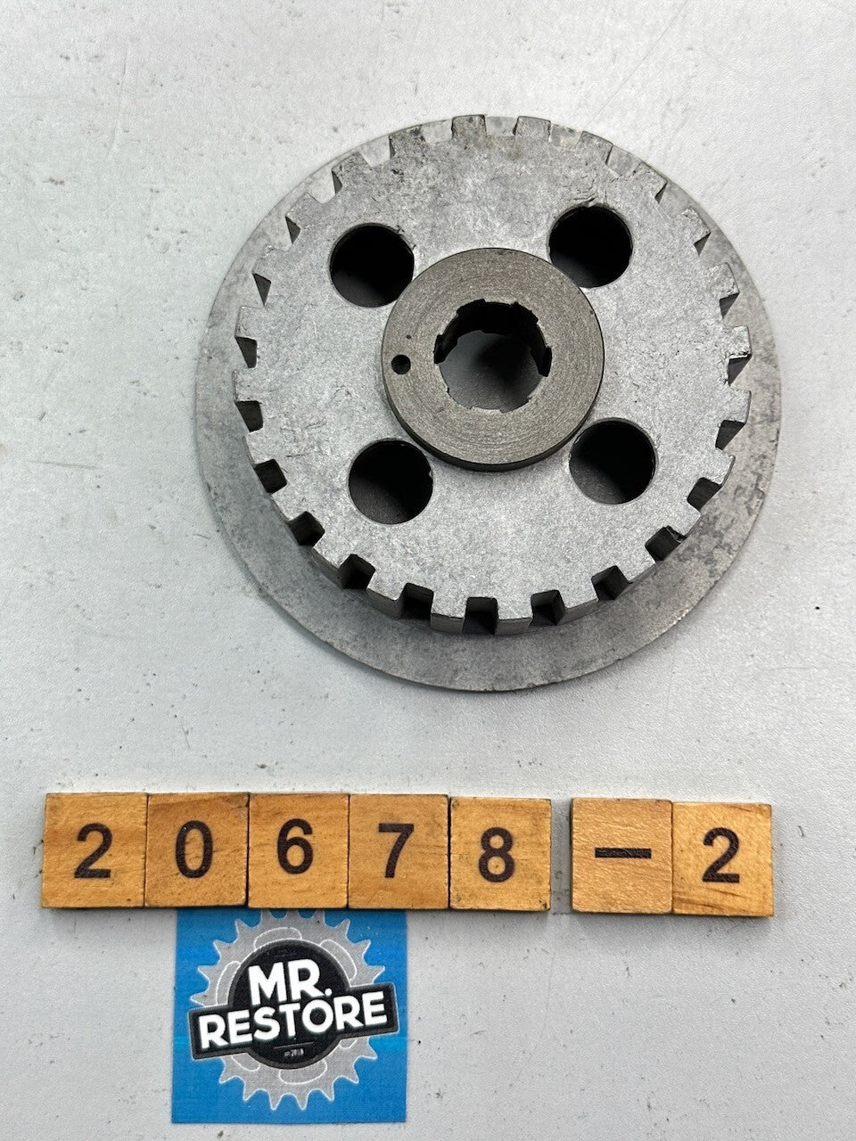 Honda XL200 XL185 XL100 CB100 CL100 CM200 Centre Clutch Boss Hub 22121-KCS-650