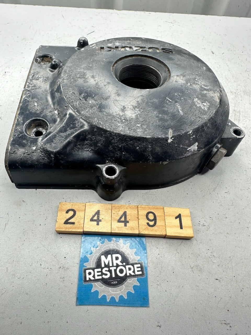 Suzuki DR250 '84-87' Magneto Stator Generator Cover 11351-38230