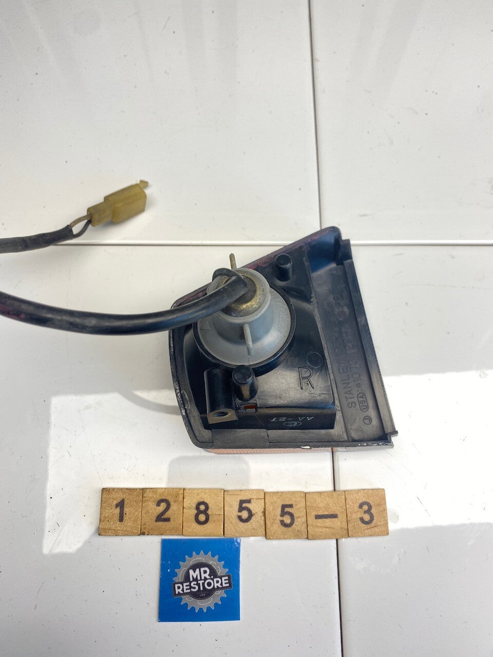Kawasaki GPZ1000 RX Rear R/H Indicator & Bulb Holder Loom 23040-1124