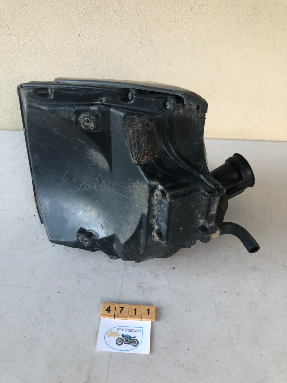 Yamaha YZF250 400 426 Air Box (rubber still very pliable)