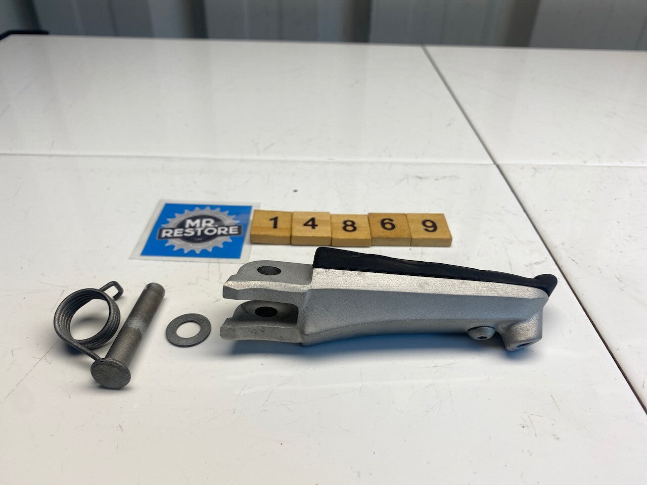 Honda CB600F CBR600 VFR800 CBR1100XX Left Hand Riders Rest Peg 50645-MBW