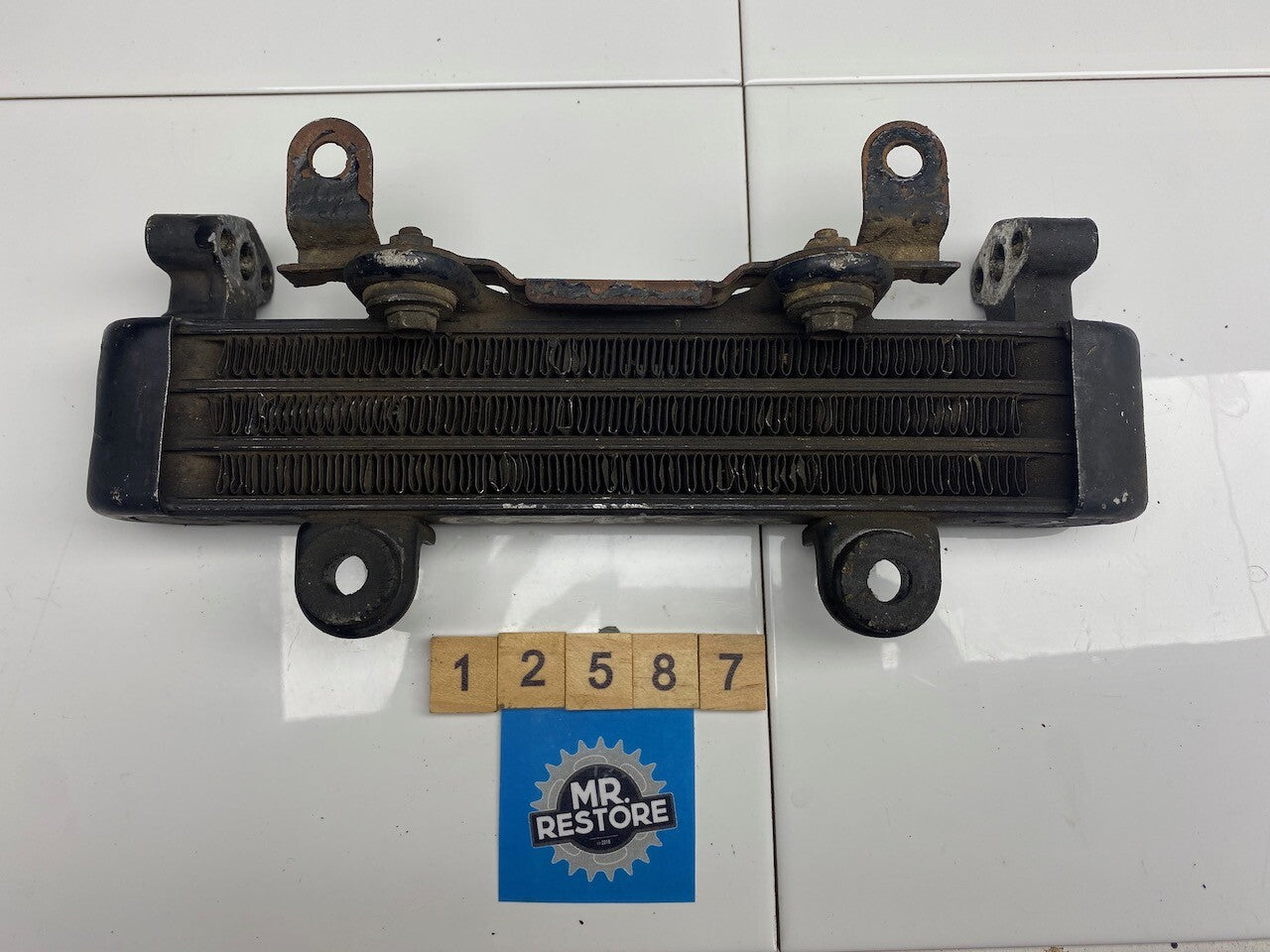 Kawasaki GPZ1100 ZX1100 B Oil Cooler & Bracket Mount